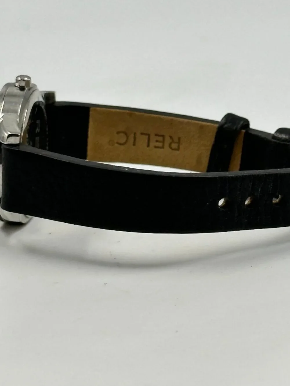Relic Watch Women Silver Tone Black Crystal Bezel Leather Band New Battery 9